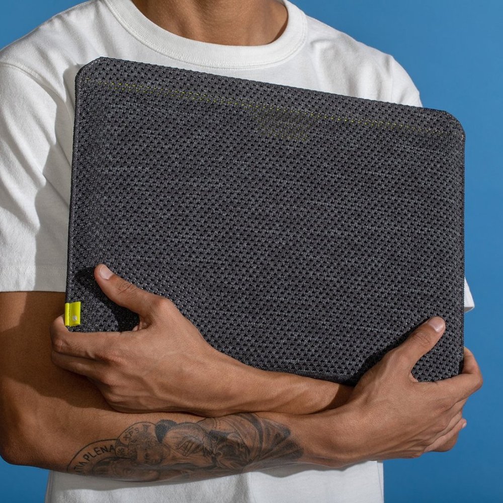 Incase Slip Sleeve PerformaKnit 13" Macbook Pro